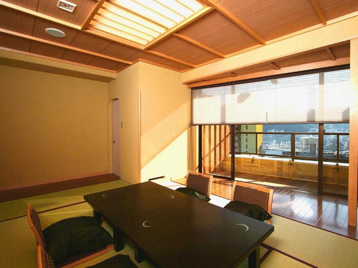 Atami Juraku Hotel Экстерьер фото